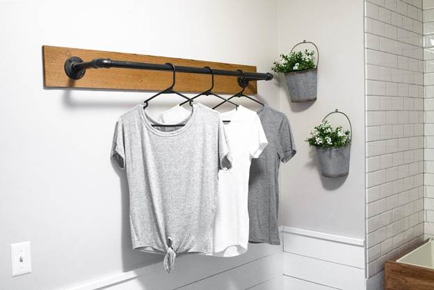 16-DIY-Wall-Mounted-Clothing-Rack