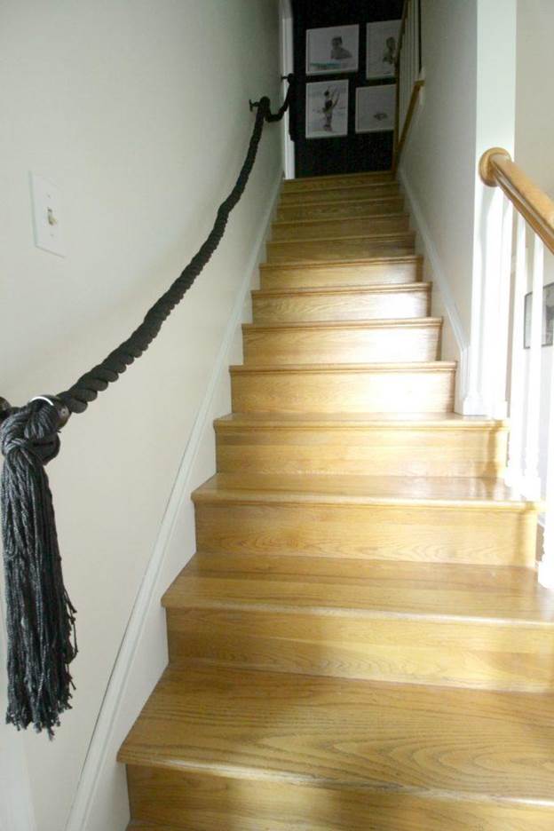 20-DIY-Rope-Stair-Railing