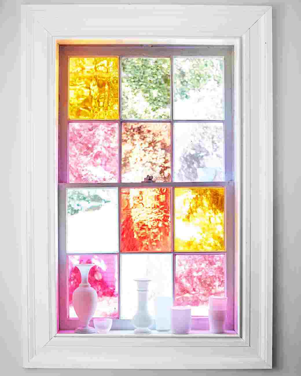 Genius! DIY Faux Stained Glass  Faux stained glass, Stained glass paint,  Diy stained glass window