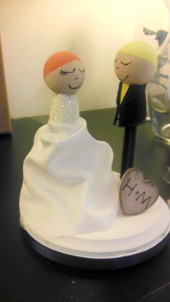 8-DIY-Cake-Topper