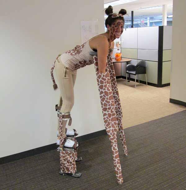 8-DIY-Giraffe-Halloween-Costume