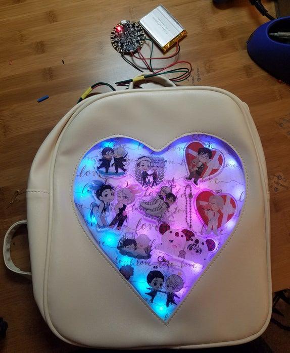 8-Glowing-LED-Ita-Bag