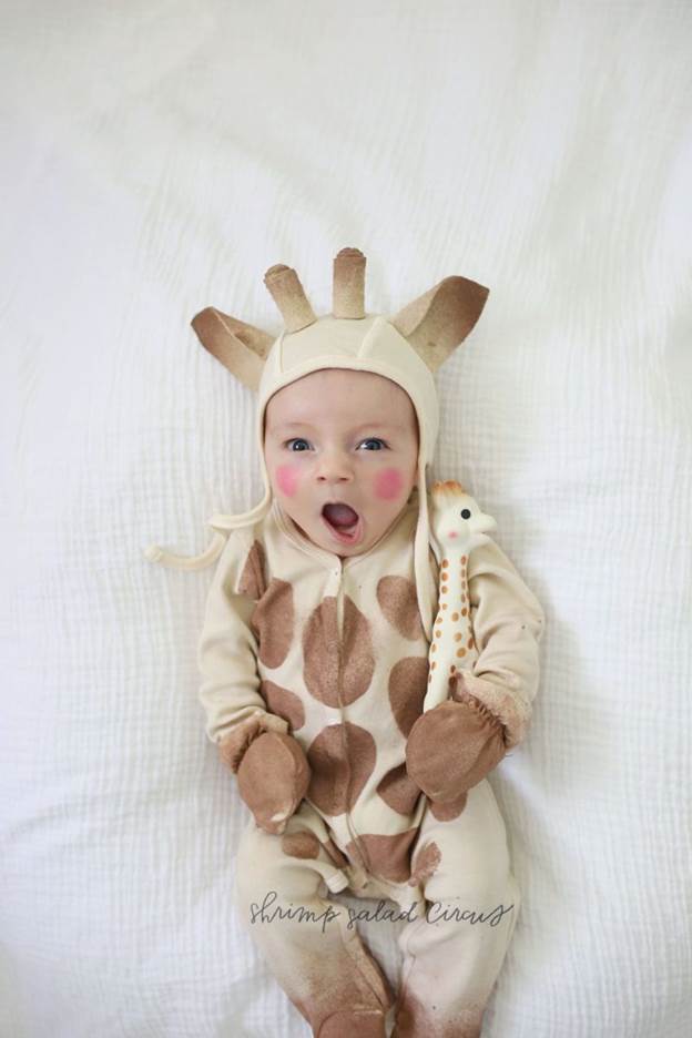 9-DIY-Giraffe-Baby-Costume