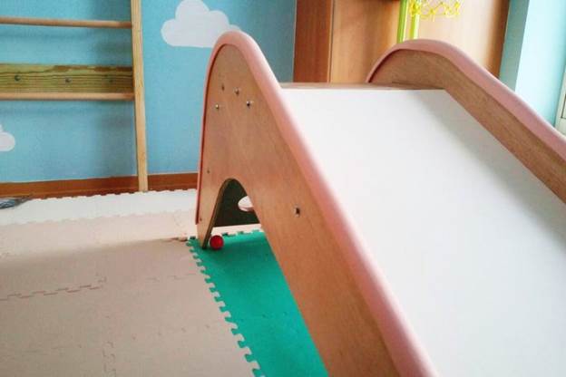 10-DIY-Wooden-Slide