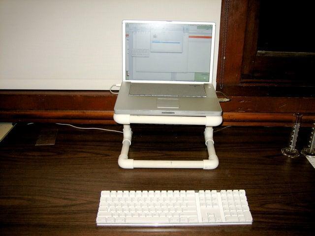 16-PVC-Laptop-Stand-DIY