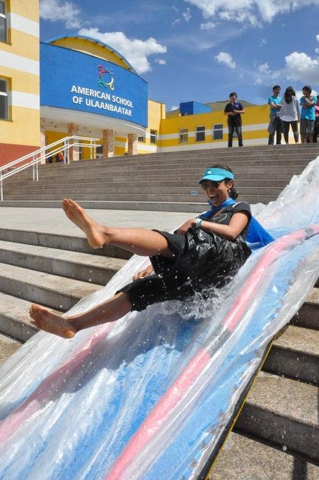 17-DIY-Water-Slide