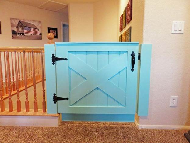 5-DIY-Barn-Door-Baby-Gate