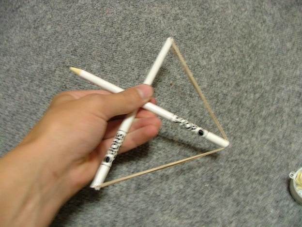 7-DIY-Pencil-Crossbow