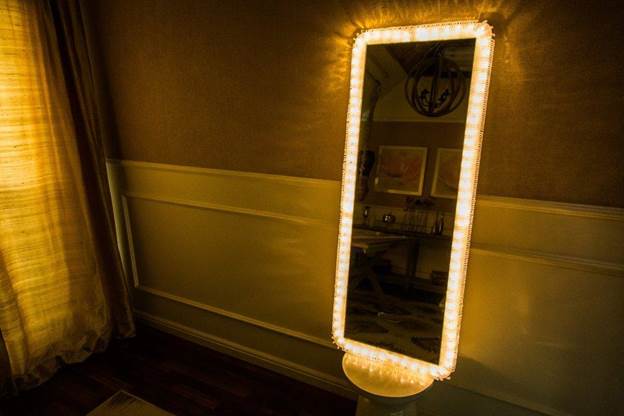 8-How-To-Build-A-Vanity-Mirror-With-LED-light