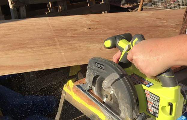 9.Reclaimed Wood DIY Rustic Headboard