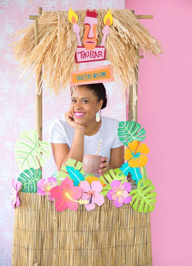 19. DIY Easy Tiki Bar