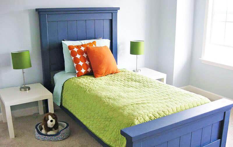 2. DIY Farmhouse Bed Twin Size