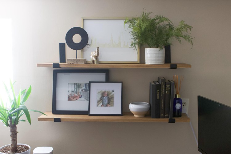 21. DIY Simple Wood Shelves