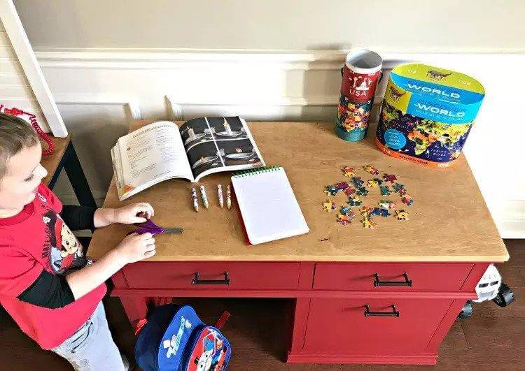 22. DIY Children’s Desk Plans With Storage