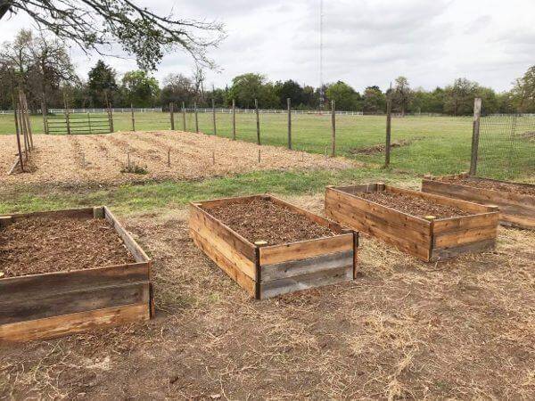 17. Simple DIY Raised Garden Bed