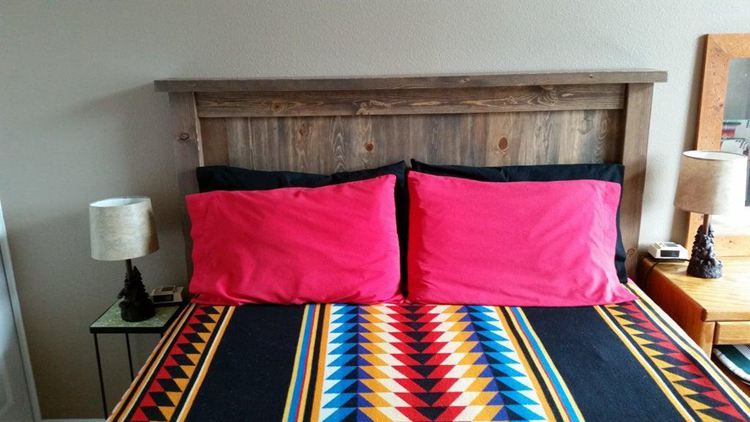 20. DIY Queen Bed Wood Headboard