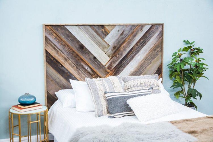 25. DIY Reclaimed Wood Headboard