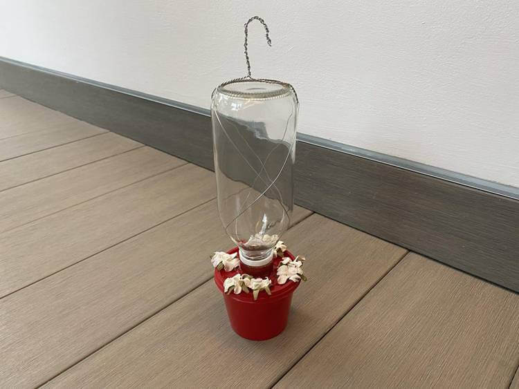 7. Hummingbird Feeder DIY