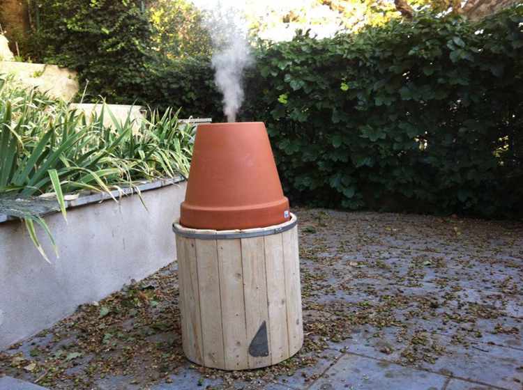 19. DIY Easy And Cheap Smoker