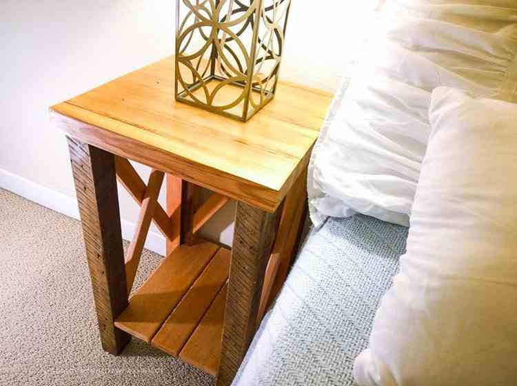 26. DIY Reclaimed Lumber Nightstand
