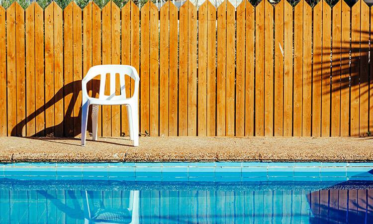 8. How To Build A Swimming Pool Fence