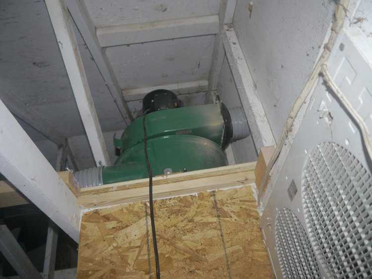 11. DIY Harbour Freight Cyclone Dust Collector