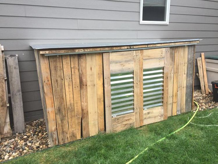 2. DIY Pallet Storage Shed