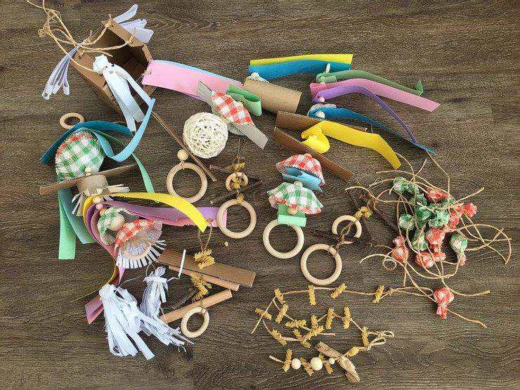 22. How To DIY Parrot Toys