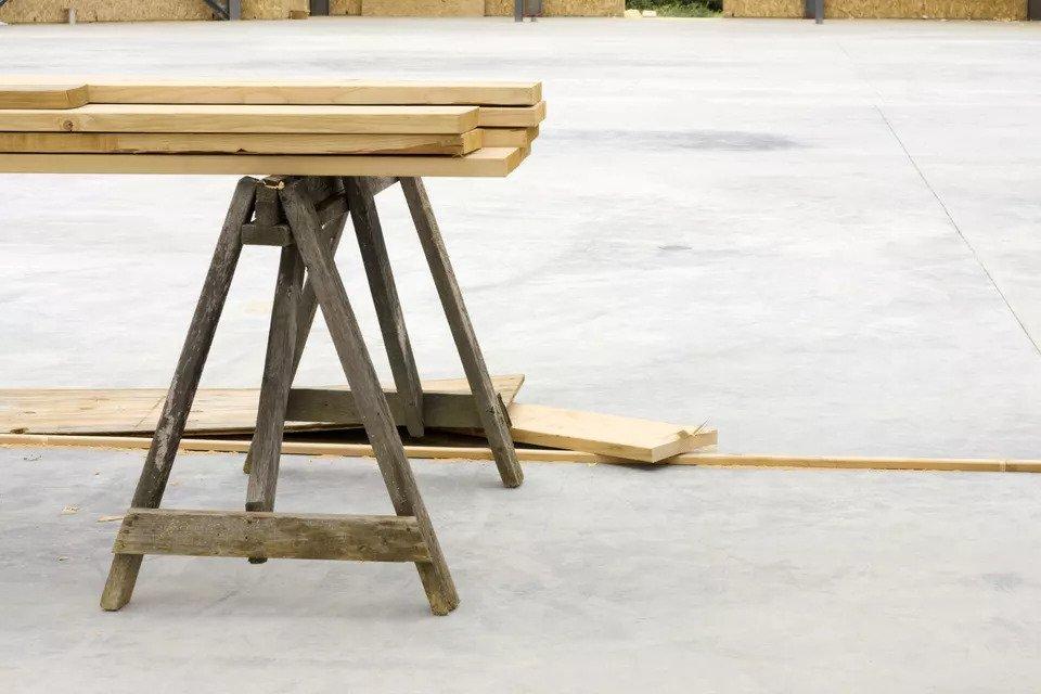 24. How To Build A Sawhorse