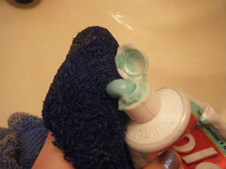 3. DIY Toothpaste Shoe Cleaner