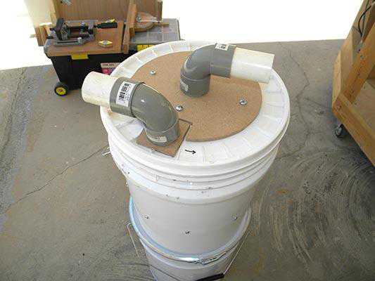 4. Mini Cyclone Bucket Dust Collector DIY