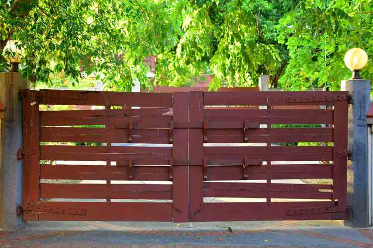 7. DIY Driveway Gate Build