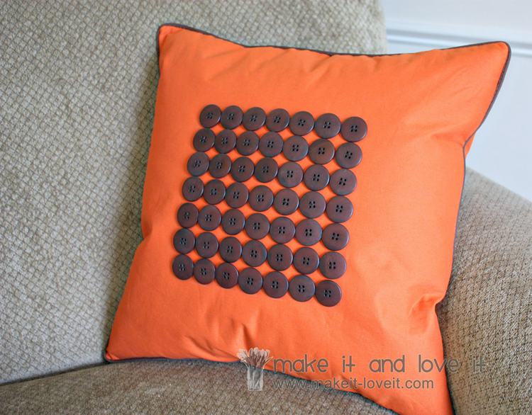 3. DIY Buttons Pillow