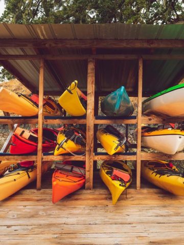 11 Tips & Tricks to store a kayak