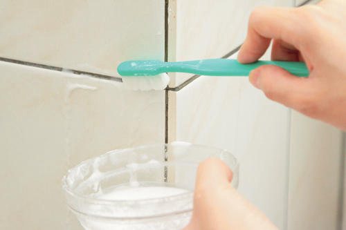 General Step-by-Step Procedure on How to Clean Shower Wall Tiles02