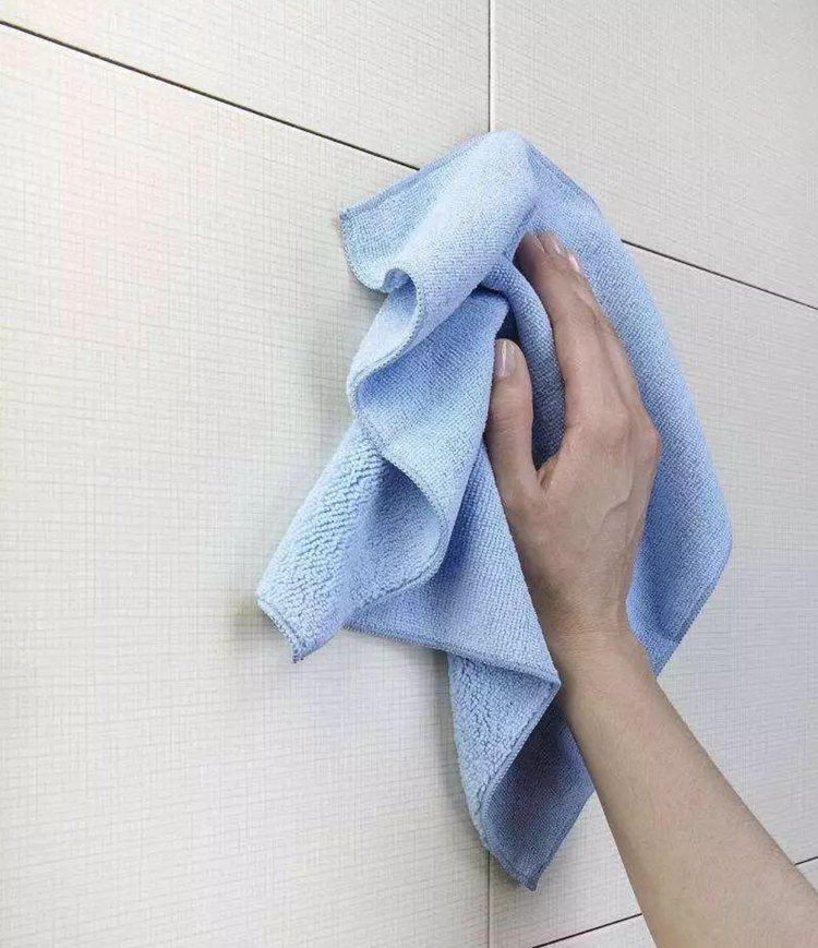 General Step-by-Step Procedure on How to Clean Shower Wall Tiles03