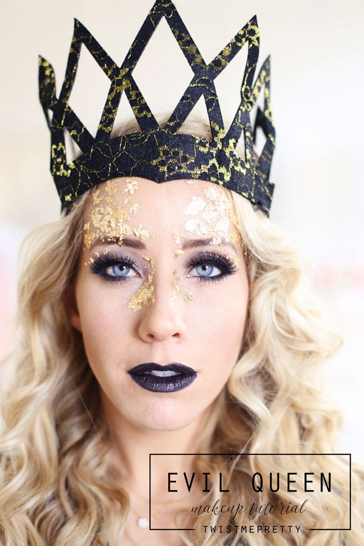 15. DIY Evil Queen Makeup + Hair Tutorial
