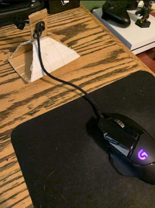 5. DIY Cardboard Mouse Bungee