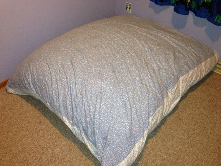 6. DIY Crash Pad With Removable Cover