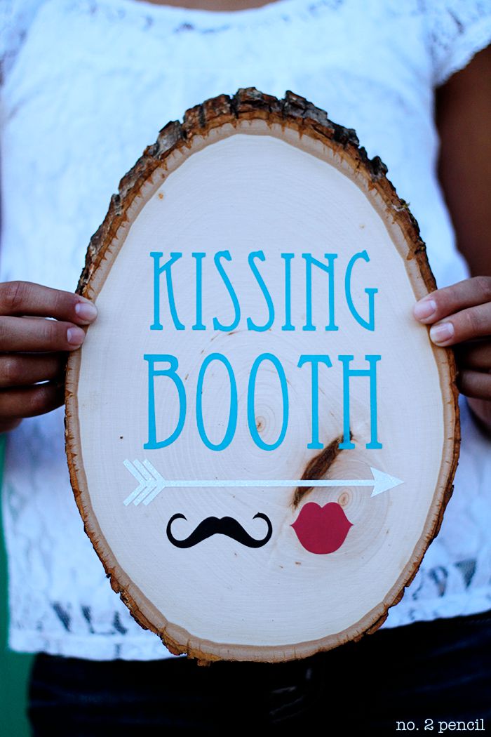 19. Rustic Kissing Booth Sign