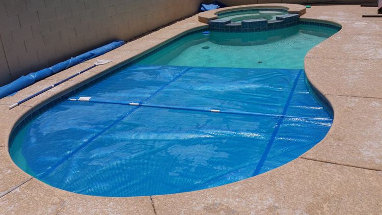 6. DIY Swimming Pool Blanket