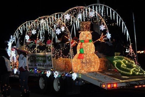 17. Christmas Parade Float Idea