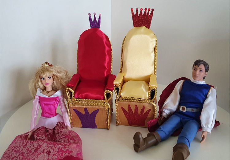 3. Barbie Throne Chair