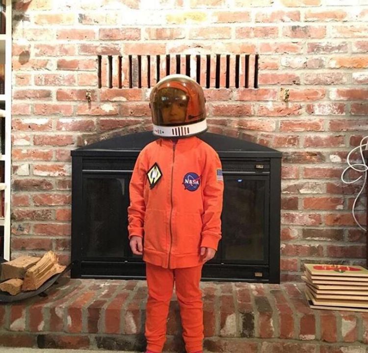 8. No-sew Astronaut Kids Costume