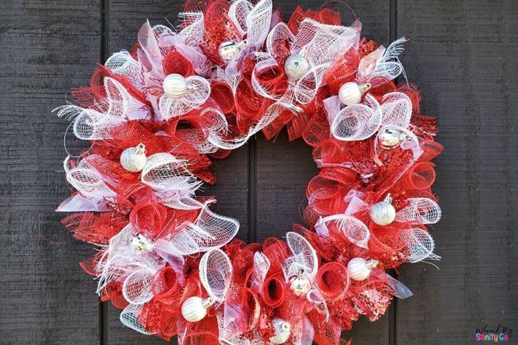 20. How To Make A Mesh Wreath