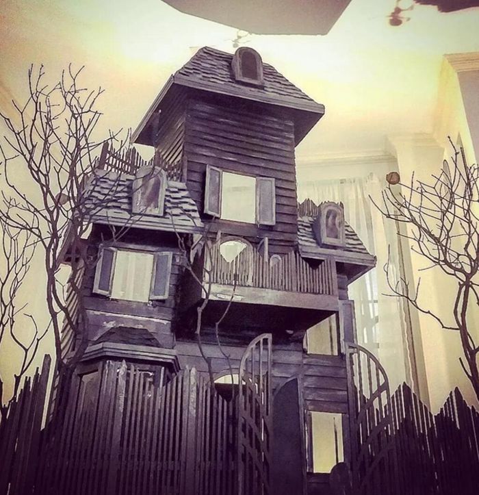 6. How To Make A Haunted Dollhouse