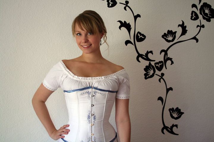 22. Corset Drafting And Sewing