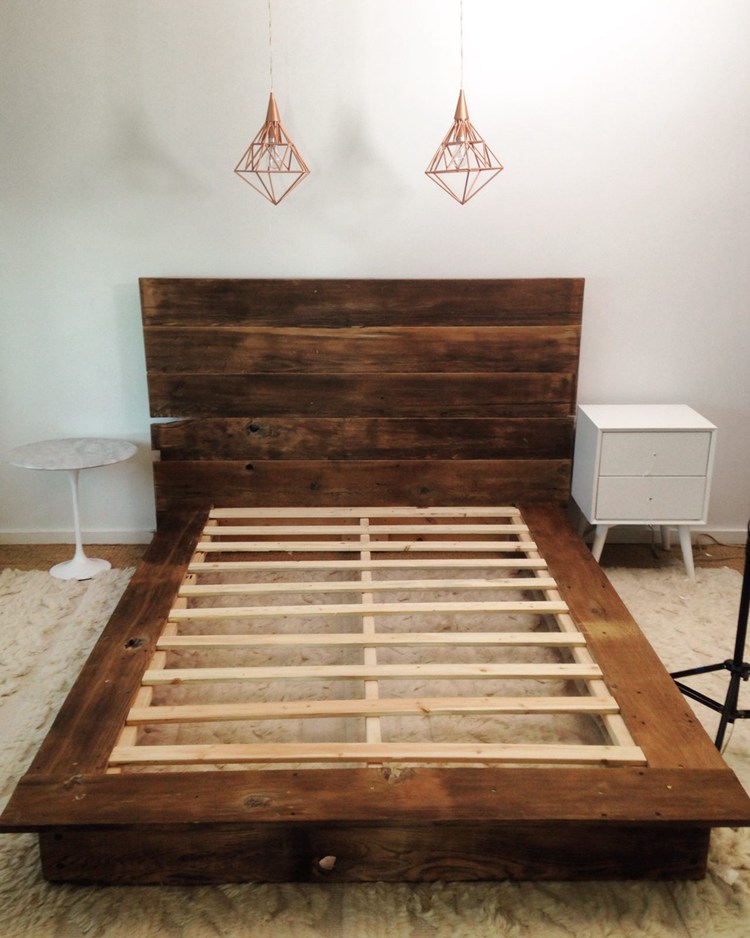DIY Reclaimed Wood Platform Bed