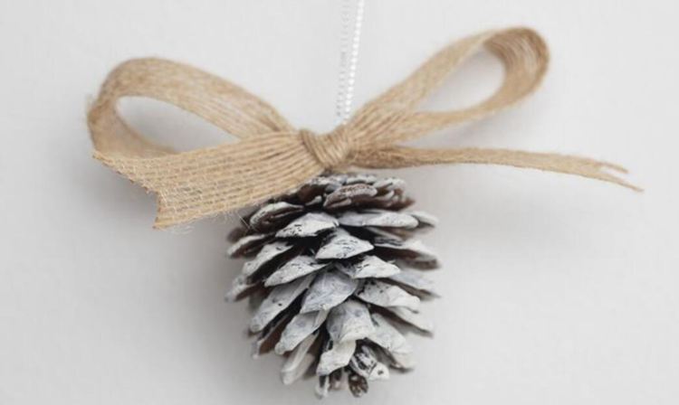 33. White Pine Cone With Ribbon