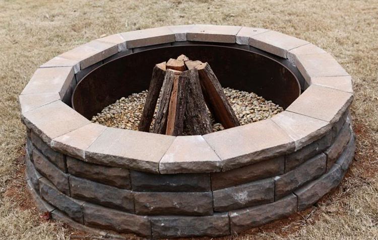 20. Easy Fire Pit